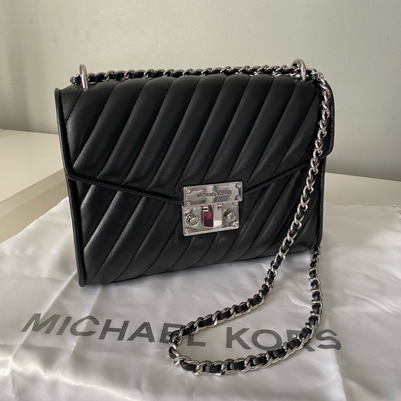 Michael Kors Shoulder/Crossbody bag with Quilting - Picture 2 of 12